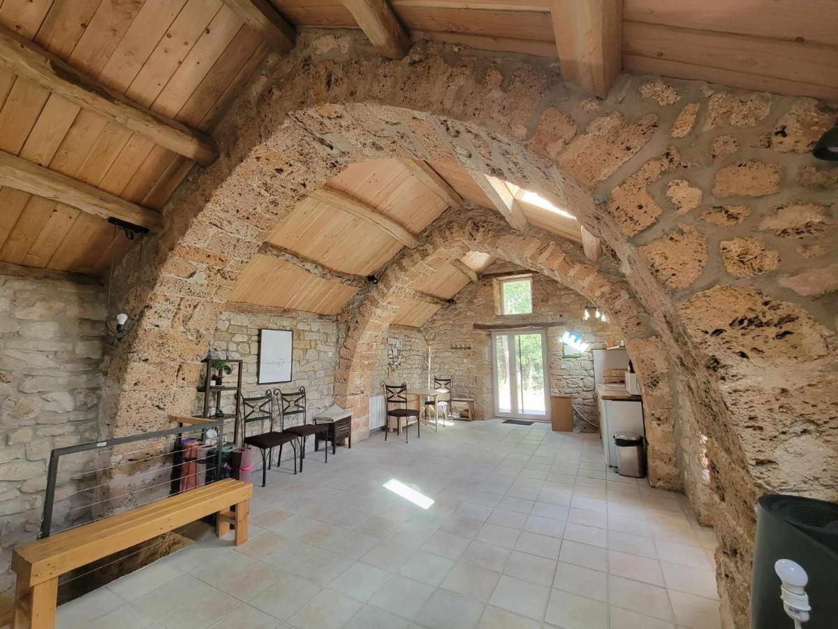 Maison Des Biches Saint-Jean-et-Saint-Paul Экстерьер фото