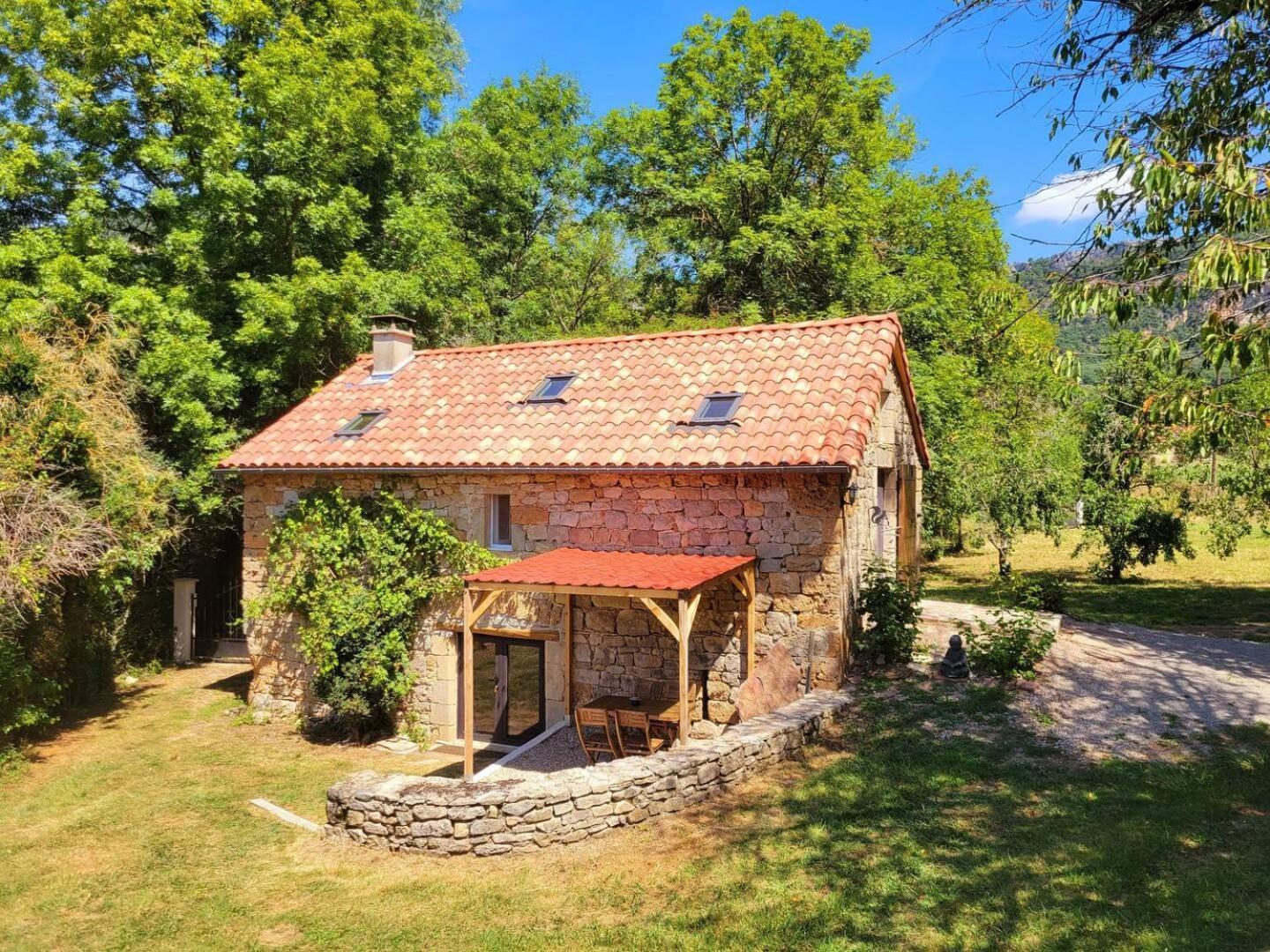 Maison Des Biches Saint-Jean-et-Saint-Paul Экстерьер фото